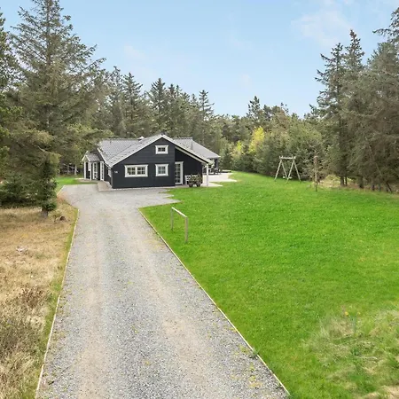 6 Bedroom Pet Friendly In * Blåvand