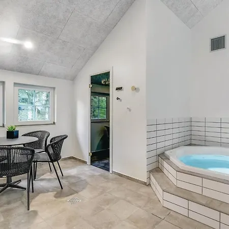 6 Bedroom Pet Friendly In Casa vacanze *